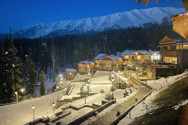Gulmarg Day Tour – Gondola & Snow Experience